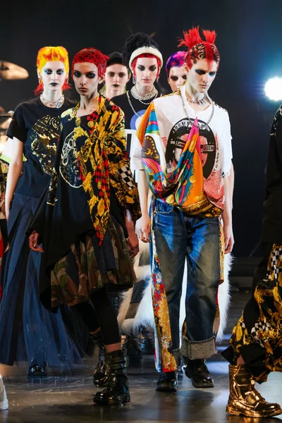 Look 65